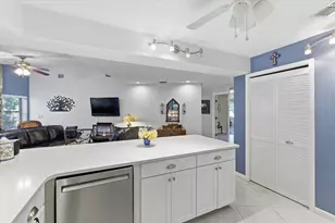 15 Wendover Ln, Palm Coast, FL 32164 - Photo 9