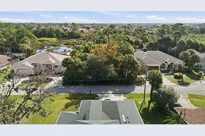 9 Cayuga Court, Palm Coast, FL 32137 - Photo 3