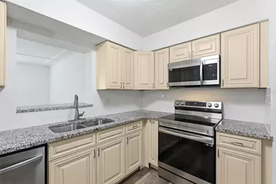 1598 3rd Street, Daytona Beach, FL 32117 - Photo 3