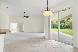 29 E Diamond Dr, Palm Coast, FL 32137 - Photo 21