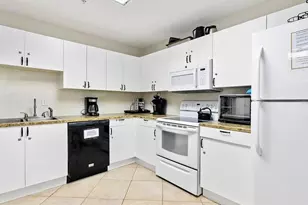 4 Oceans W Blvd, Daytona Beach Shores, FL 32118 - Photo 33