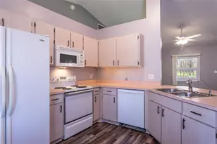 13 Post Oak Ln, Palm Coast, FL 32164 - Photo 7