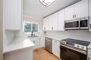 323 N 10th St, Flagler Beach, FL 32136 - Photo 11