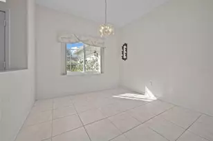 28 Cedar Point Dr, Palm Coast, FL 32164 - Photo 9