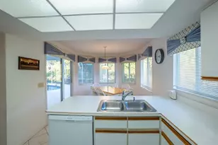 22 Whispering Pine Dr, Palm Coast, FL 32164 - Photo 17