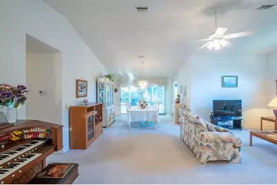 22 Whispering Pine Drive, Palm Coast, FL 32164 - Photo 9