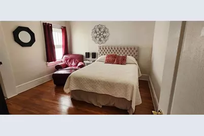 410 W Howry Avenue, Deland, FL 32720 - Photo 9