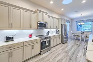 8 N Lakewalk Dr, Palm Coast, FL 32137 - Photo 13