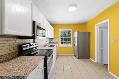 1334 NE 1st Avenue, Gainesville, FL 32641 - Photo 13