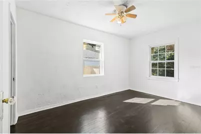 1334 NE 1st Avenue, Gainesville, FL 32641 - Photo 9