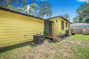 1334 NE 1st Ave, Gainesville, FL 32641 - Photo 23