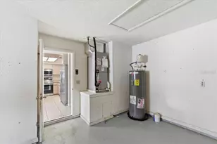 22 Pinelynn Ln, Palm Coast, FL 32164 - Photo 11