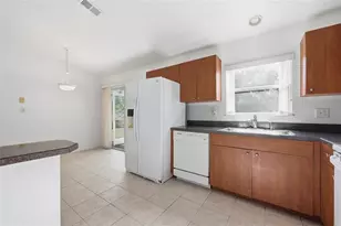 24 Raemond Ln, Palm Coast, FL 32164 - Photo 13