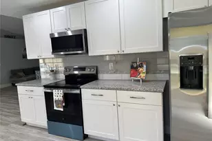 126 Bayside Dr, Palm Coast, FL 32137 - Photo 11