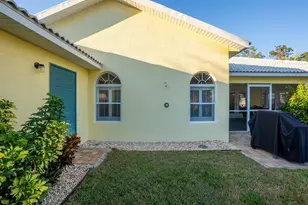 38 Burning Ember Ln, Palm Coast, FL 32137 - Photo 9