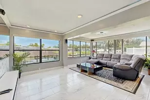 7 Carry Ct, Palm Coast, FL 32137 - Photo 3