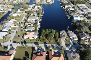 10 Cimmaron Dr, Palm Coast, FL 32137 - Photo 1