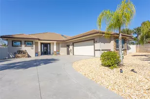 608 Shearwood Dr, Flagler Beach, FL 32136 - Photo 1