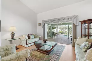 33 Poinsettia Ln, Palm Coast, FL 32164 - Photo 13