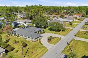 33 Poinsettia Ln, Palm Coast, FL 32164 - Photo 5