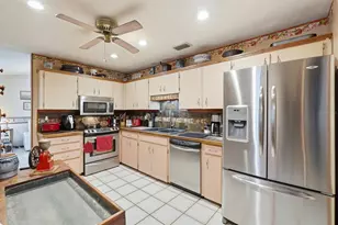 466 Leland Dr, Deltona, FL 32725 - Photo 13