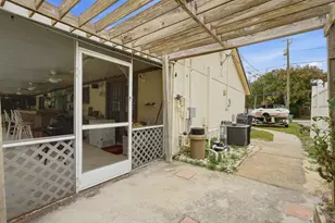 466 Leland Dr, Deltona, FL 32725 - Photo 37