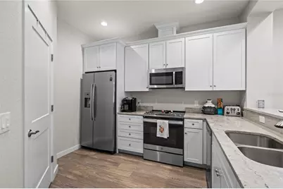 146 Via Madrid Drive, Ormond Beach, FL 32176 - Photo 11