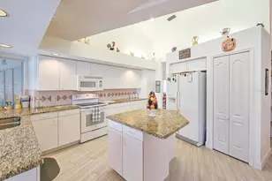 70 Burbank Dr, Palm Coast, FL 32137 - Photo 15