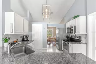 8 Lamar Ln, Palm Coast, FL 32137 - Photo 7