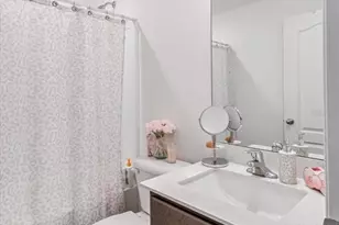 8 Pittwick Ln, Palm Coast, FL 32164 - Photo 13