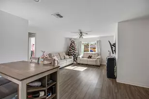 8 Pittwick Ln, Palm Coast, FL 32164 - Photo 3