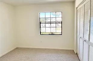 17 Fenwick Ln, Palm Coast, FL 32137 - Photo 13