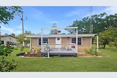 11455 SE Highway 464C, Ocklawaha, FL 32179 - Photo 3