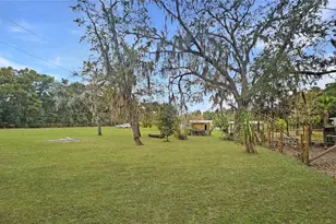 11455 SE Hwy 464C, Ocklawaha, FL 32179 - Photo 53