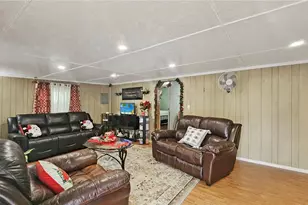 11455 SE Hwy 464C, Ocklawaha, FL 32179 - Photo 13