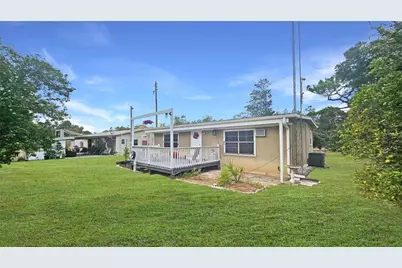 11455 SE Highway 464C, Ocklawaha, FL 32179 - Photo 5