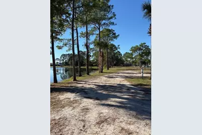 8 Bill Court, Palm Coast, FL 32137 - Photo 9