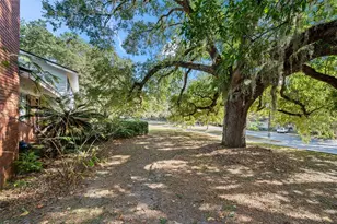 2238 NW 16th Ave, Gainesville, FL 32605 - Photo 5