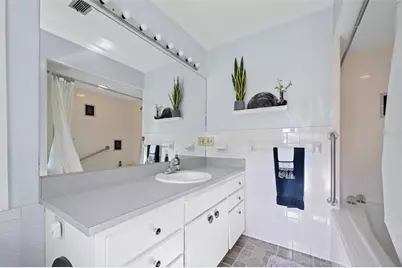 2238 NW 16th Avenue, Gainesville, FL 32605 - Photo 23