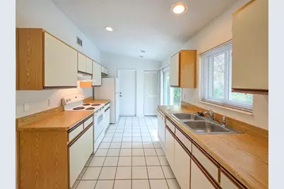 186 Palmwood Drive, Palm Coast, FL 32164 - Photo 13