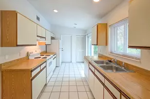 186 Palmwood Dr, Palm Coast, FL 32164 - Photo 13