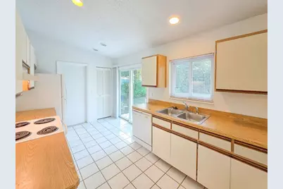 186 Palmwood Drive, Palm Coast, FL 32164 - Photo 11