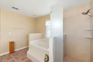 2450 Walkertown Ave, Deltona, FL 32725 - Photo 23