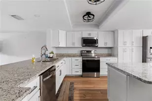 120 1st St E, Tierra Verde, FL 33715 - Photo 7