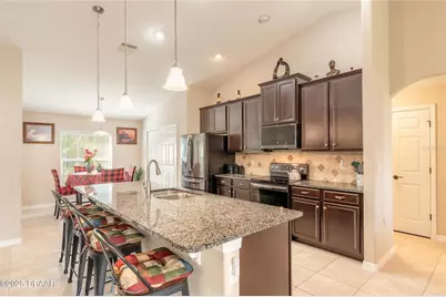 11 Robin Place, Palm Coast, FL 32164 - Photo 5