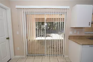 8 Regency Dr, Palm Coast, FL 32164 - Photo 13