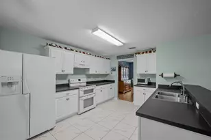 14 Burnley Pl, Palm Coast, FL 32137 - Photo 17