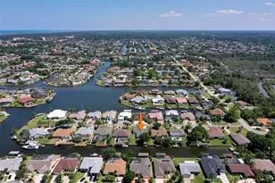 13 Cedarwood Ct, Palm Coast, FL 32137 - Photo 5