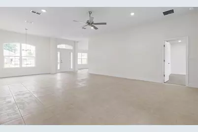 52 Undershire Path, Palm Coast, FL 32164 - Photo 11