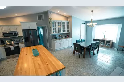 11 Sweetbay Drive, Palm Coast, FL 32137 - Photo 5